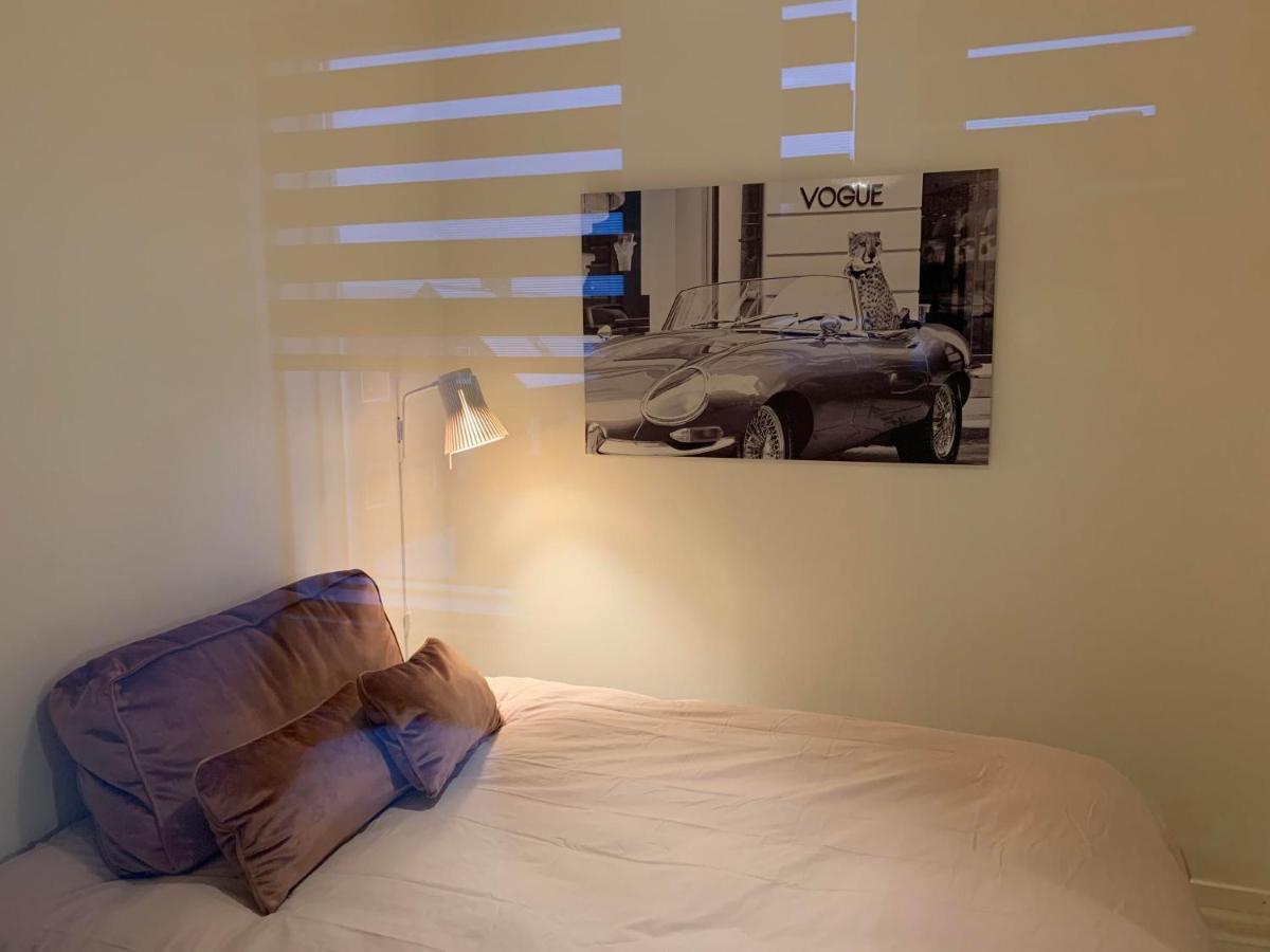 Broncks Apartment 1 - Modern 2-Bedroom In The Heart Of Tórshavn Exterior foto